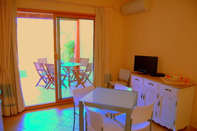 Aparthotel La Cerbiatta 3*
